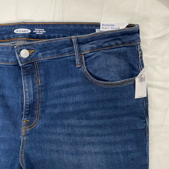 NEW WITH TAGS size 16 mid rise rockstar super skinny Old Navy jeans. - Picture 3 of 5